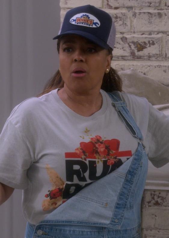 DMC T Shirt – Regina Upshaw’s Bold Look in The Upshaws Season 6 Episode 7